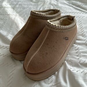 UGG Tasman Slipper